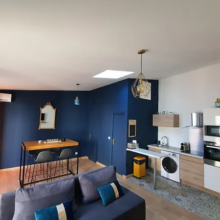 Le Royal P2 - Hyper Center - Terrace Apartment *